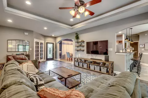 Living - 2911 Red Bluff Rd, Loris, SC 29569 photo 2 of 4