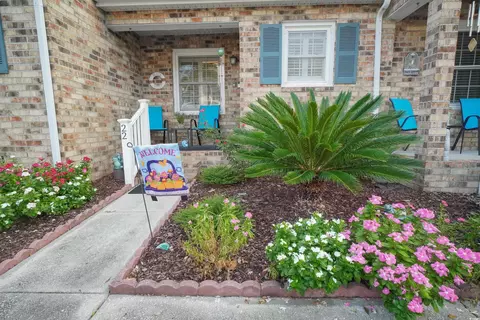 210 25th Ave S #22, Myrtle Beach, SC 29577