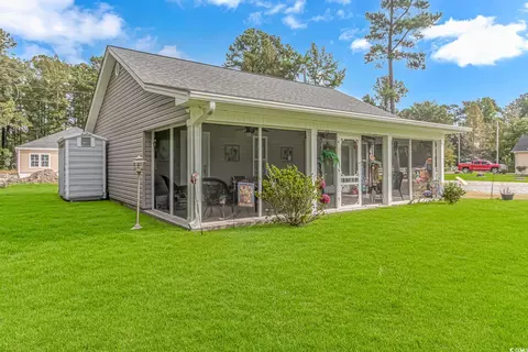 4213 Cox Ave, Loris, SC 29569
