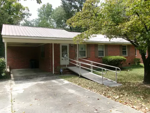 411 W Baptist St, Marion, SC 29571