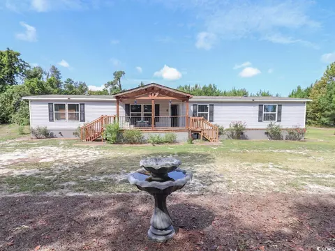 204 Tobacco Leaf Rd, Galivants Ferry, SC 29544