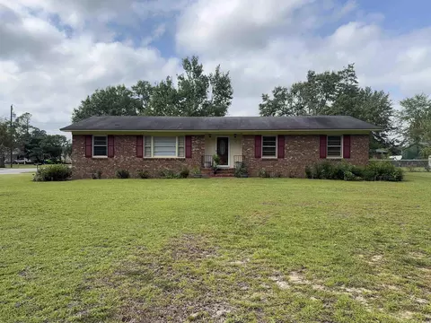 4801 Madison Dr, Mullins, SC 29574