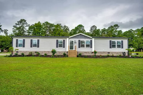 1430 Flower Ln, Loris, SC 29569