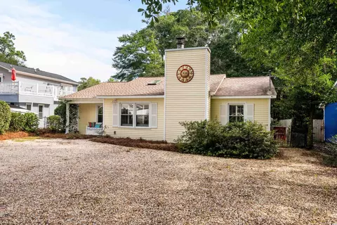 4431 Lakeside Dr, Little River, SC 29566
