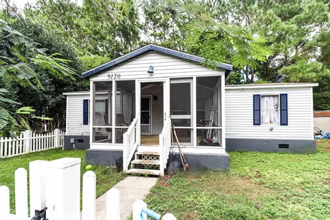 9120 Eider Dr, Murrells Inlet, SC 29576