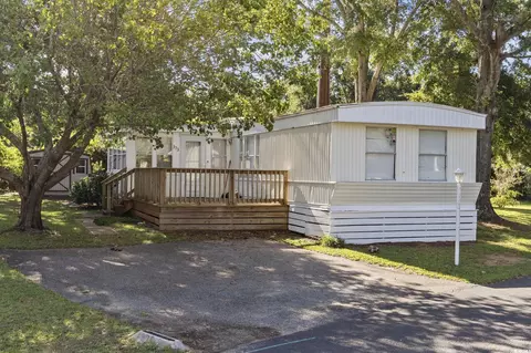 173 Braddock Ct, Murrells Inlet, SC 29576