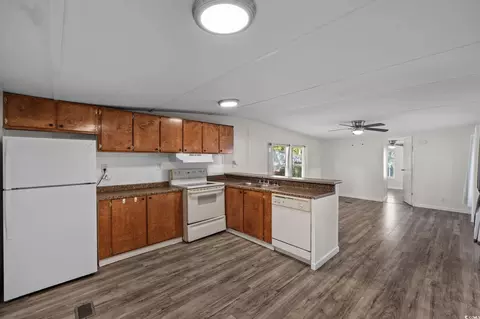 173 Braddock Ct, Murrells Inlet, SC 29576 photo 12