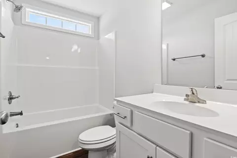 Bath - 815 Lakeside Dr, Georgetown, SC 29440 photo 2 of 2