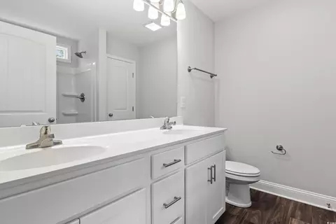 Bath - 815 Lakeside Dr, Georgetown, SC 29440 photo 1 of 2