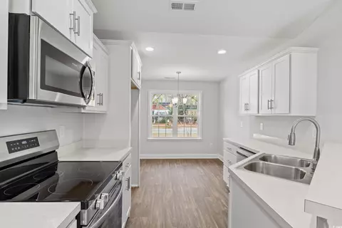 Kitchen - 815 Lakeside Dr, Georgetown, SC 29440 photo 1 of 3