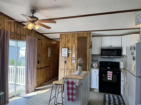 1693 Gannet, Surfside Beach, SC 29575 photo 4