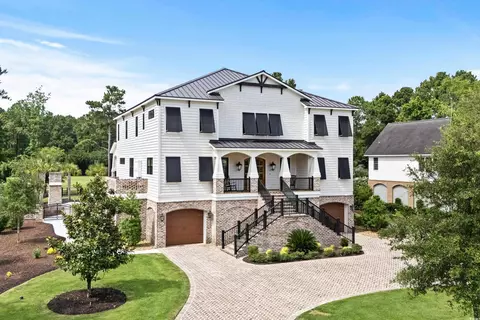 1025 Collins Meadow Dr, Georgetown, SC 29440