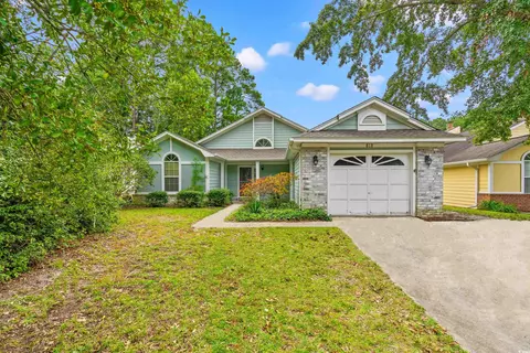 818 Knoll Dr, Little River, SC 29566