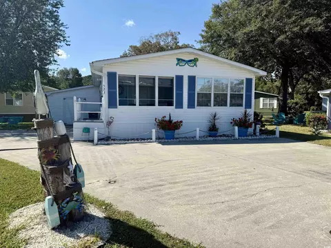 523 Sandpebble Dr, Surfside Beach, SC 29575