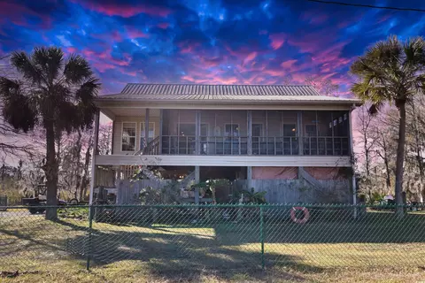 72 Catfish Ln, Georgetown, SC 29440
