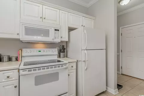 Kitchen - 332 Kiskadee Loop #L, Conway, SC 29526 photo 3 of 3