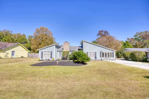 8 Sandy Pine Dr, Surfside Beach, SC 29575