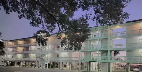 300 Marsh Pl #305, Murrells Inlet, SC 29576