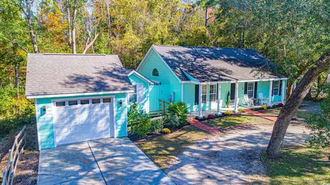 962 Hagley Dr, Pawleys Island, SC 29585