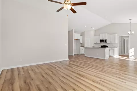 376 Hayloft Cir, Conway, SC 29526 photo 3