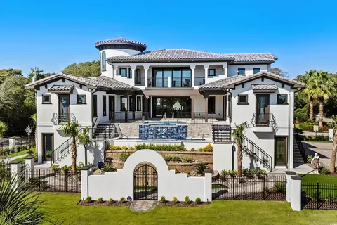 201 79th Ave N, Myrtle Beach, SC 29572