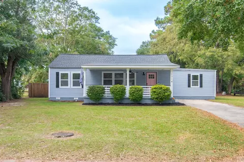 1714 Oak St, Georgetown, SC 29440