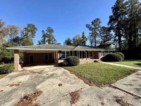 409 N Main St, Hemingway, SC 29554