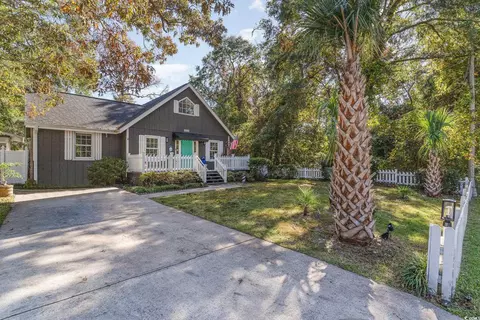 1013 Hickory Dr, Surfside Beach, SC 29575