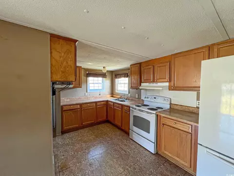 Kitchen - 2911 Mount Olive Rd, Loris, SC 29569 photo 1 of 1