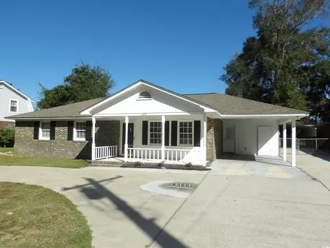 330 Stanley Dr, Murrells Inlet, SC 29576