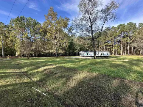 372 Waccamaw River Dr, Conway, SC 29526