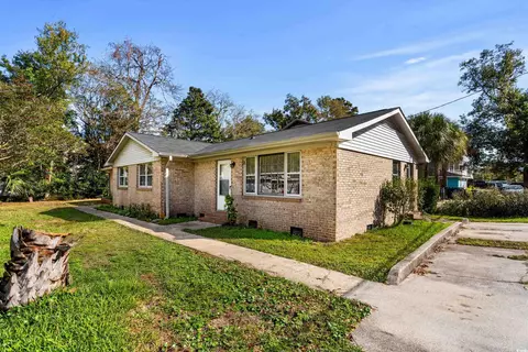 626 Surfside Dr, Surfside Beach, SC 29575