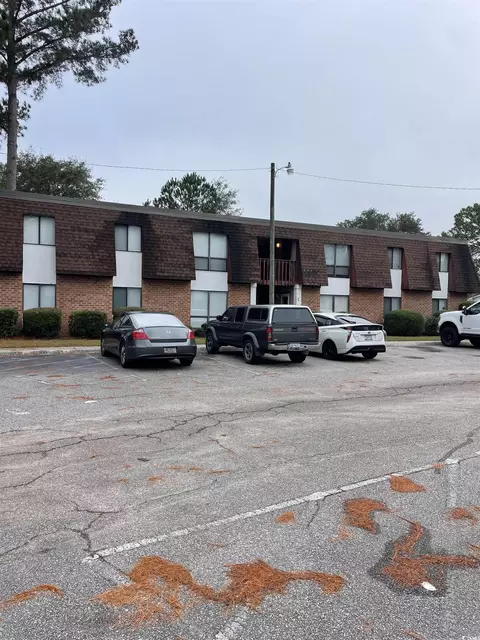 615 Carter Ln #C-8, Conway, SC 29526