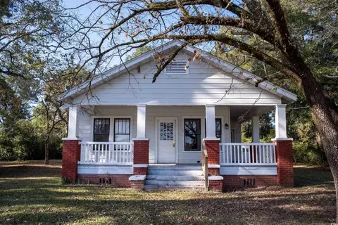 260 Elm St, Fair Bluff, NC 28439