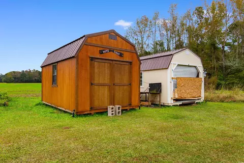 3822 Marble Rd, Mullins, SC 29574 photo 4