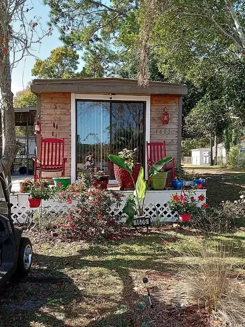1605 Crystal Lake Dr, Myrtle Beach, SC 29575