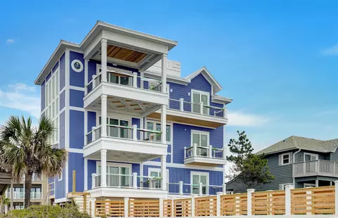 219 S Seaside Dr, Surfside Beach, SC 29575