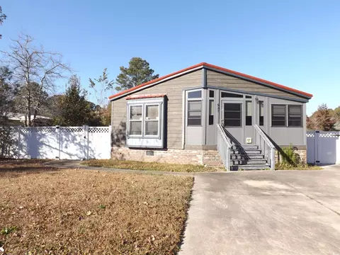 621 River Bend Rd, Myrtle Beach, SC 29588