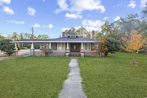 205 S Nichols St, Nichols, SC 29581