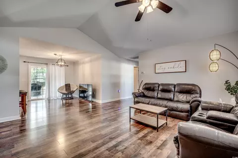 1041 Macala Dr, Conway, SC 29527 photo 3