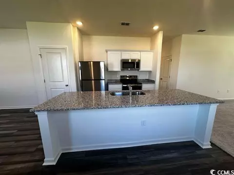 669 Castillo Dr, Loris, SC 29569 photo 4
