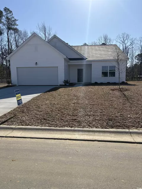 672 Castillo Dr, Loris, SC 29569