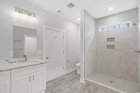 Bath - 5575 Dinkler Ave, Loris, SC 29569 photo 2 of 5