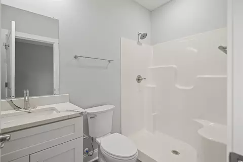 Bath - 5575 Dinkler Ave, Loris, SC 29569 photo 5 of 5