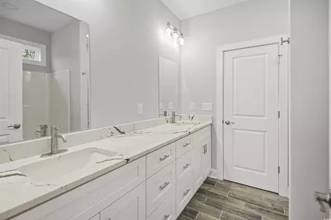 Bath - 5575 Dinkler Ave, Loris, SC 29569 photo 3 of 5