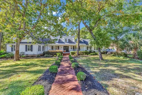413 Queens Rd, Myrtle Beach, SC 29572