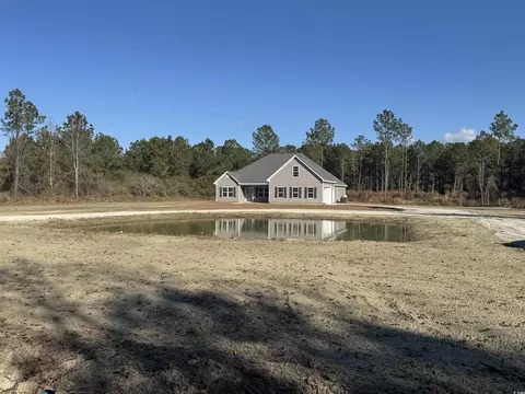 3967 Woodlawn Dr, Loris, SC 29569