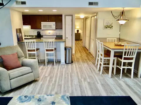 Dining - 204 Double Eagle Dr #C3, Surfside Beach, SC 29575 photo 2 of 2