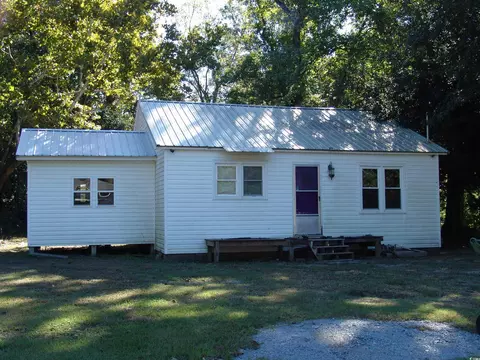 417 S Magnolia Ave, Andrews, SC 29510