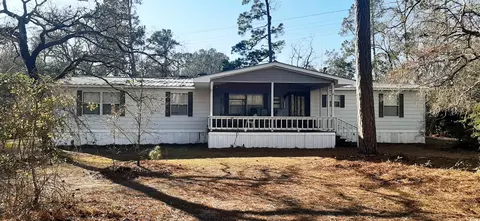 1401 Bud Graham Rd, Galivants Ferry, SC 29544